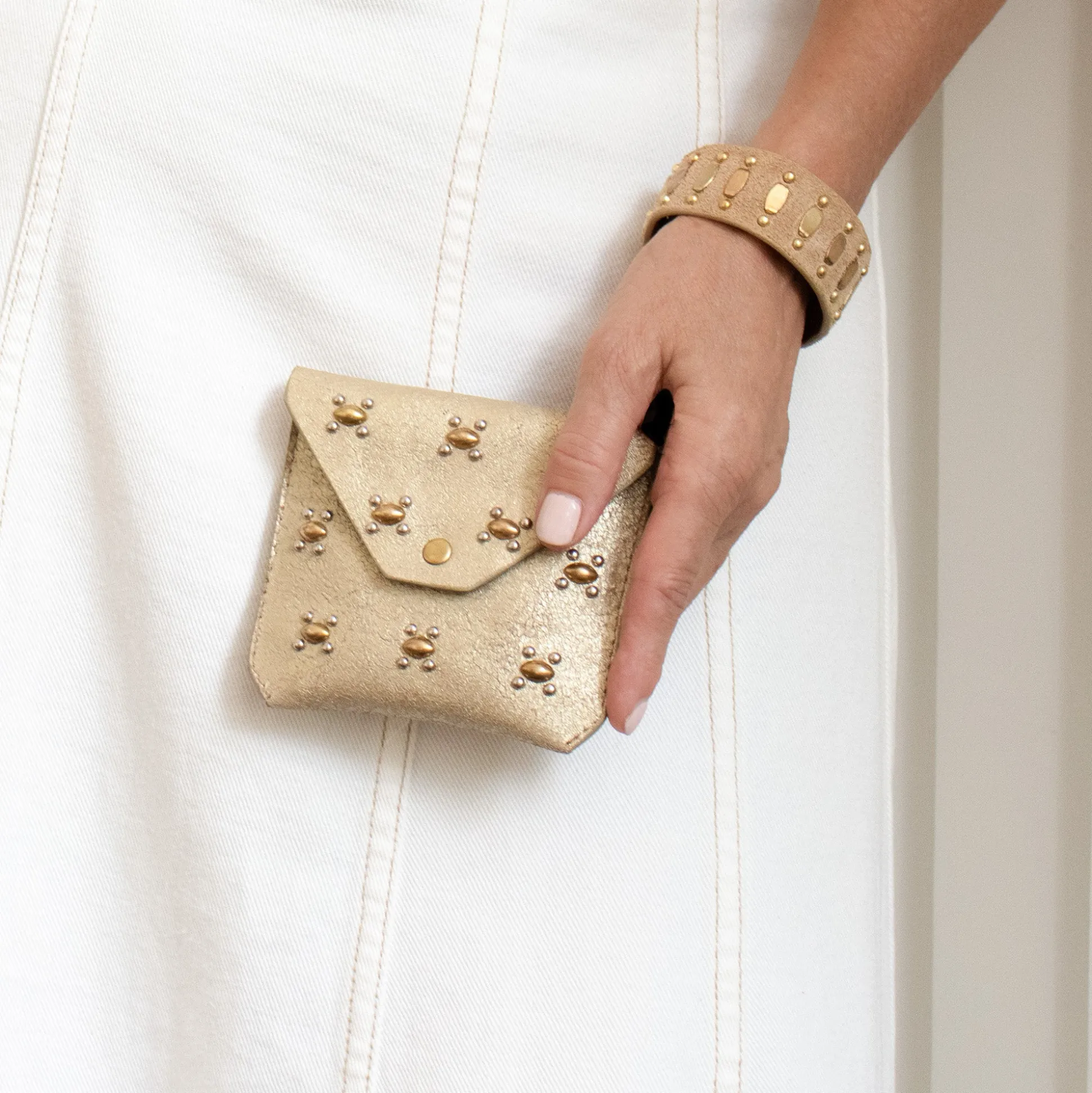abeja__coin_purse_2.webp Calleen Cordero Abeja Coin Purse | Wallets